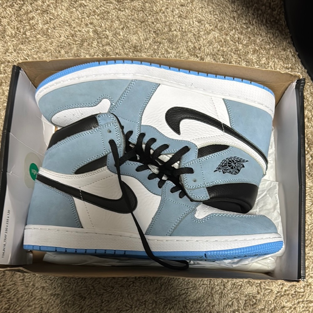 Air Jordan 1 Retro High OG University Blue, Almost brand new, wore only once